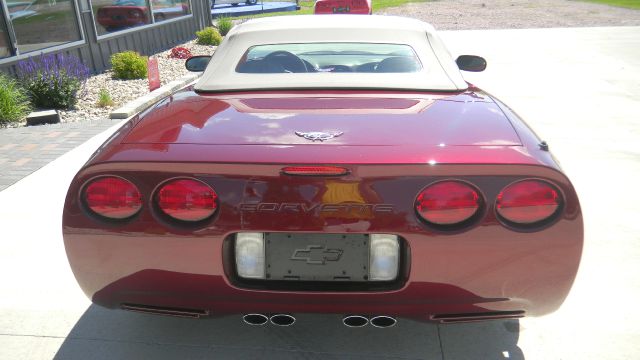 2003 Chevrolet Corvette LTZ 4WD W/sunroof