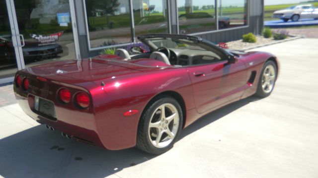 2003 Chevrolet Corvette LTZ 4WD W/sunroof