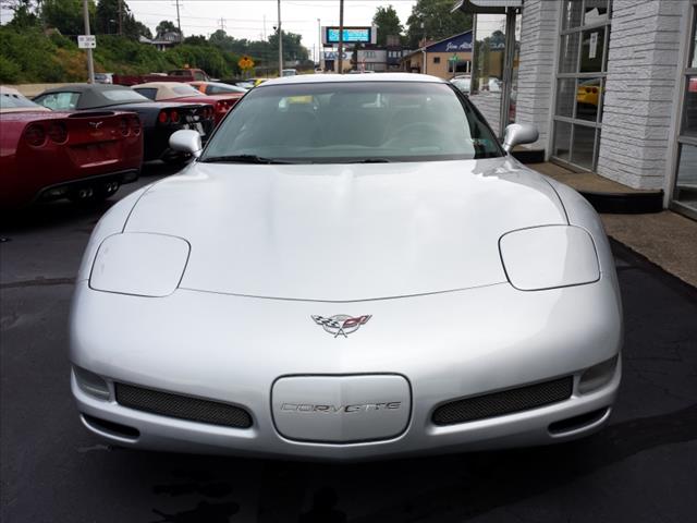 2003 Chevrolet Corvette R/T Sport Utility 4D