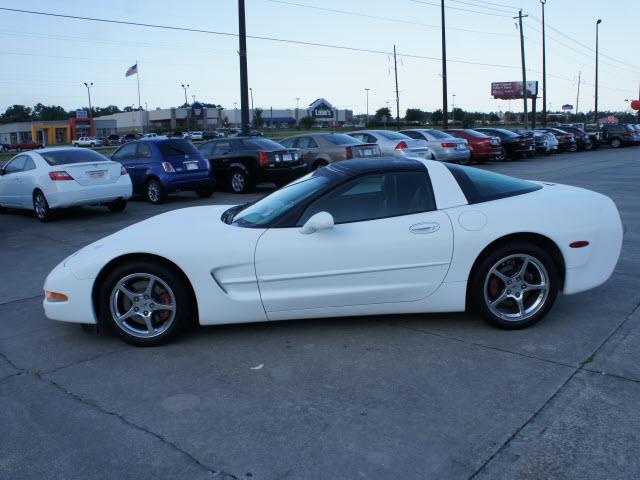 2004 Chevrolet Corvette Unknown