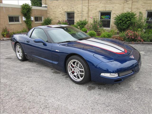 2004 Chevrolet Corvette R/T Sport Utility 4D