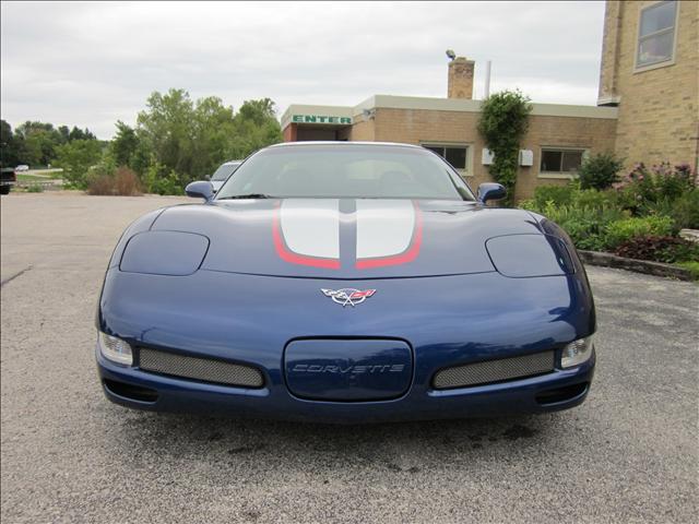 2004 Chevrolet Corvette R/T Sport Utility 4D