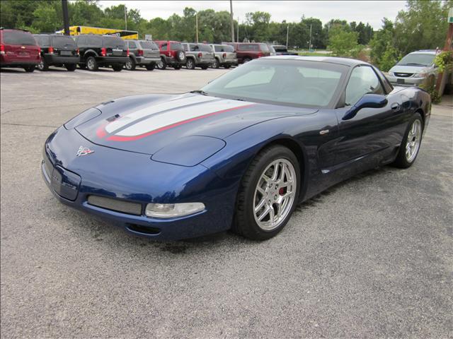 2004 Chevrolet Corvette R/T Sport Utility 4D