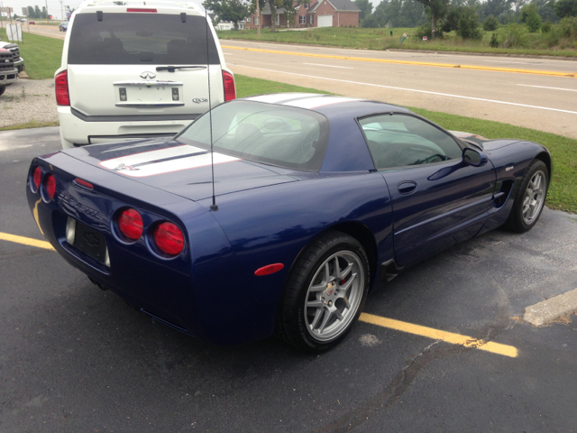 2004 Chevrolet Corvette R/T Sport Utility 4D