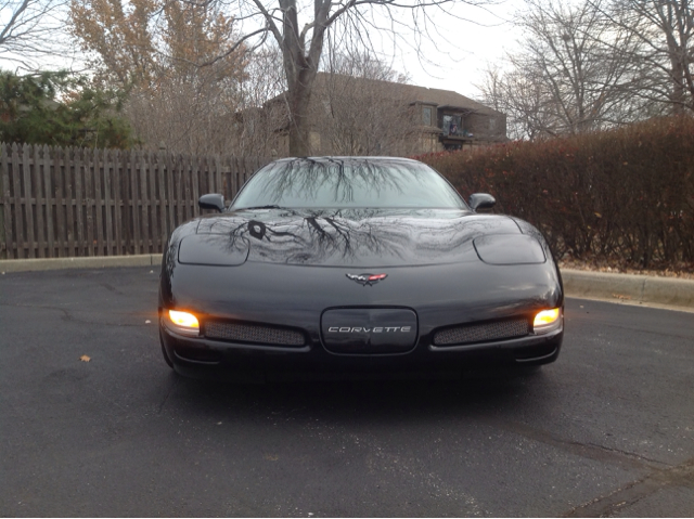 2004 Chevrolet Corvette R/T Sport Utility 4D