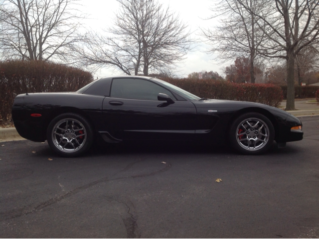 2004 Chevrolet Corvette R/T Sport Utility 4D