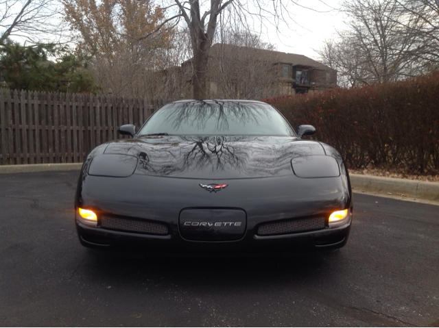 2004 Chevrolet Corvette R/T Sport Utility 4D