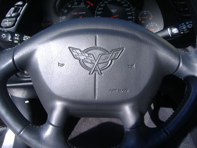 2004 Chevrolet Corvette R/T Sport Utility 4D