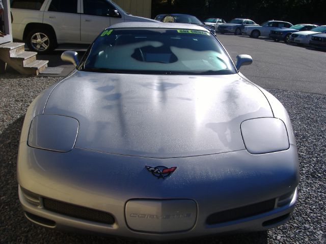 2004 Chevrolet Corvette R/T Sport Utility 4D