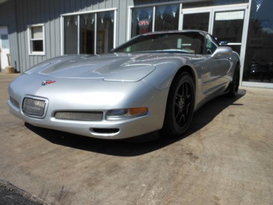 2004 Chevrolet Corvette R/T Sport Utility 4D