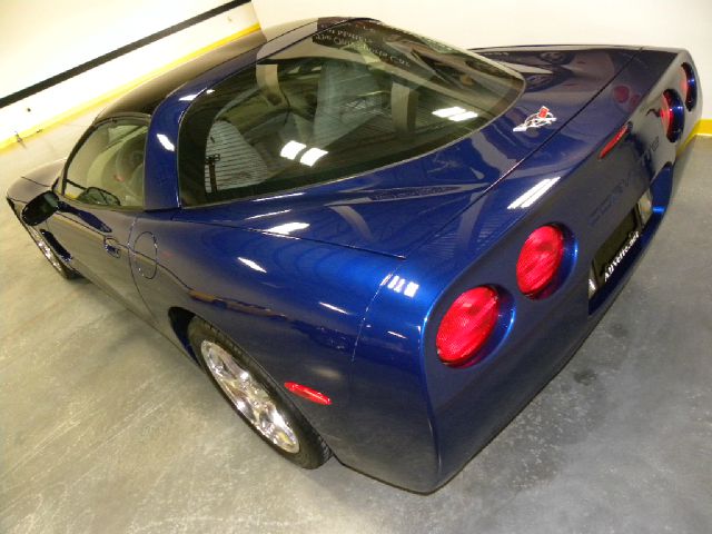 2004 Chevrolet Corvette 4x4 Leather