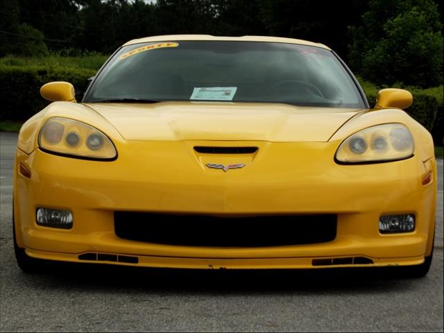 2005 Chevrolet Corvette Base