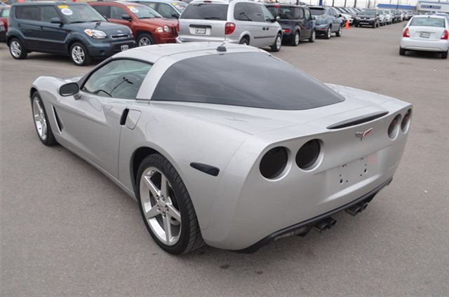 2005 Chevrolet Corvette Base