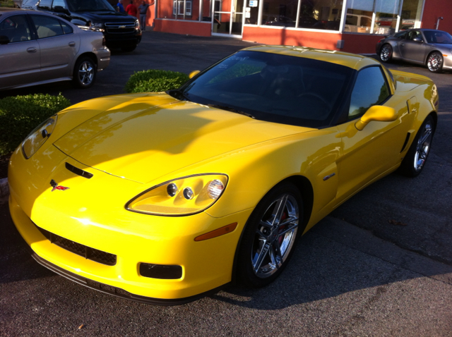 2008 Chevrolet Corvette 2010 Volkswagen SE