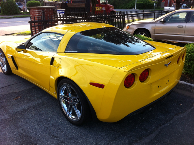 2008 Chevrolet Corvette 2010 Volkswagen SE