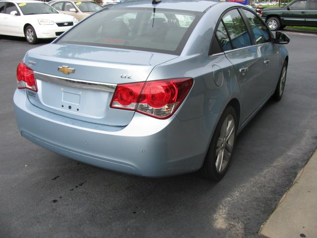 2011 Chevrolet Cruze Hybrid XLE, Nav.,. And Leather