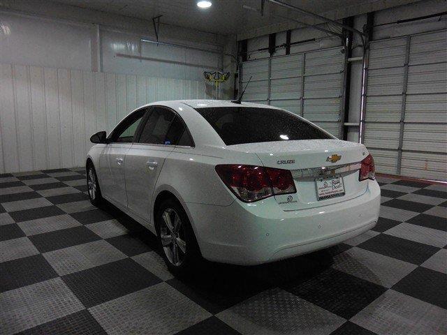 2011 Chevrolet Cruze 4dr Sdn 3.0L Luxury 4matic AWD