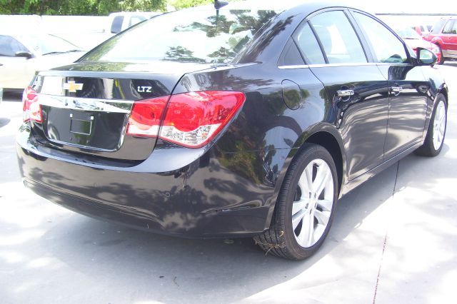 2011 Chevrolet Cruze SLE SLT WT