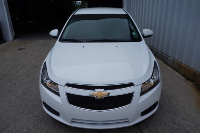 2011 Chevrolet Cruze 4dr Sdn I4 CVT 2.5