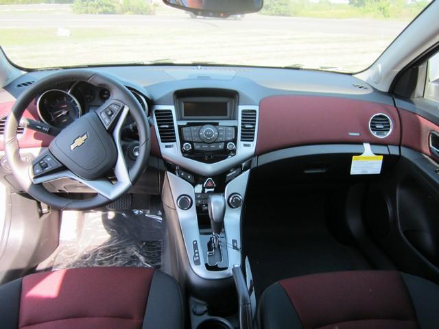 2012 Chevrolet Cruze Z71, 4X4, LS, XCAB