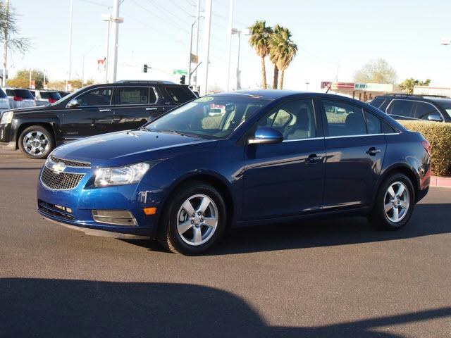 2012 Chevrolet Cruze 4dr Sdn SEL Sedan