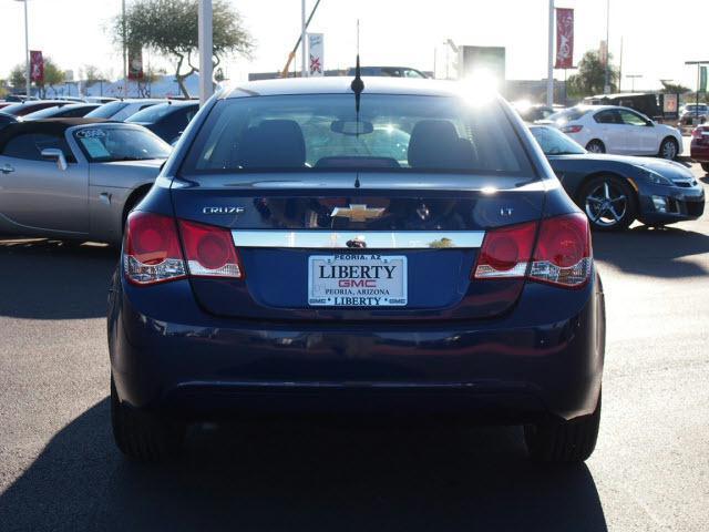 2012 Chevrolet Cruze 4dr Sdn SEL Sedan