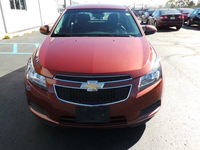 2012 Chevrolet Cruze 4dr Sdn I4 CVT 2.5