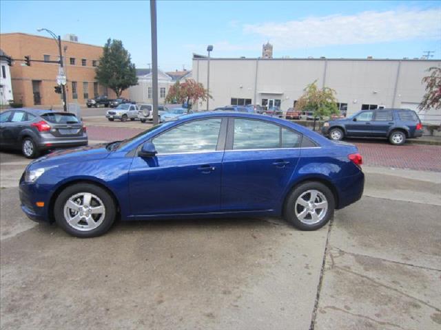 2012 Chevrolet Cruze 4dr Sdn I4 CVT 2.5