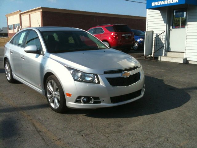 2013 Chevrolet Cruze SL Pickup 4D 5 1/2 Ft