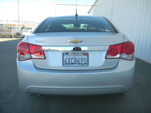 2013 Chevrolet Cruze FWD 4dr Limited