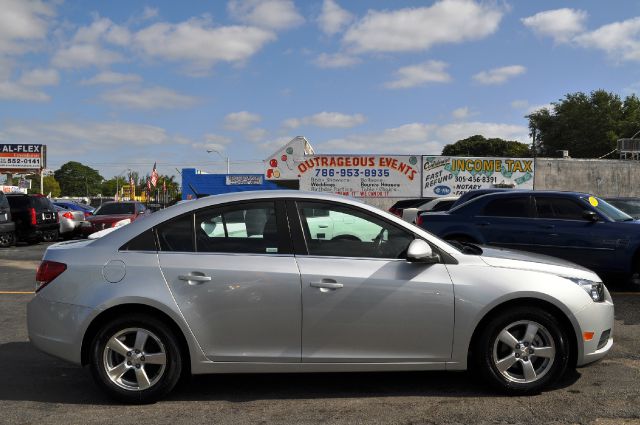 2013 Chevrolet Cruze AWD 4dr Premium Collection