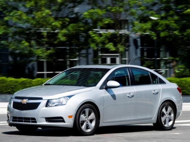 2013 Chevrolet Cruze 4dr Sdn CVT LE Anniversary Edition FWD Sedan