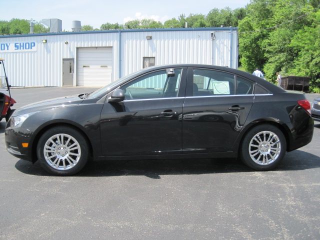 2013 Chevrolet Cruze REG CAB 4X4 LOW Miles