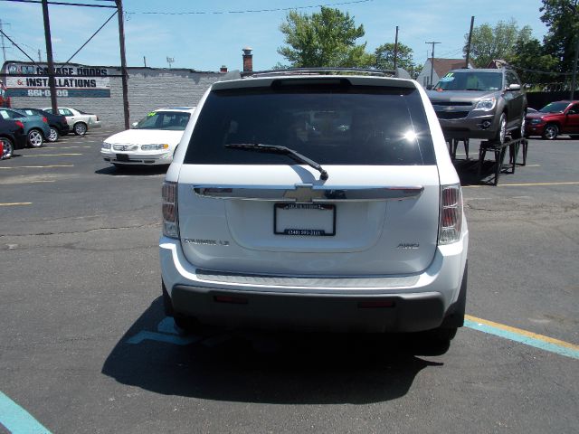 2005 Chevrolet Equinox 1.8T Quattro Sedan 4D