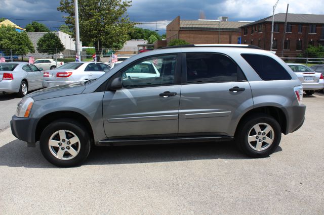 2005 Chevrolet Equinox 1.8T Quattro Sedan 4D