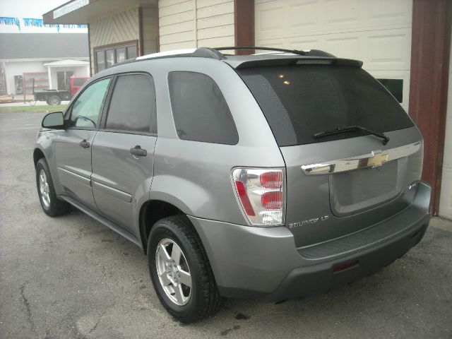 2005 Chevrolet Equinox 1.8T Quattro Sedan 4D