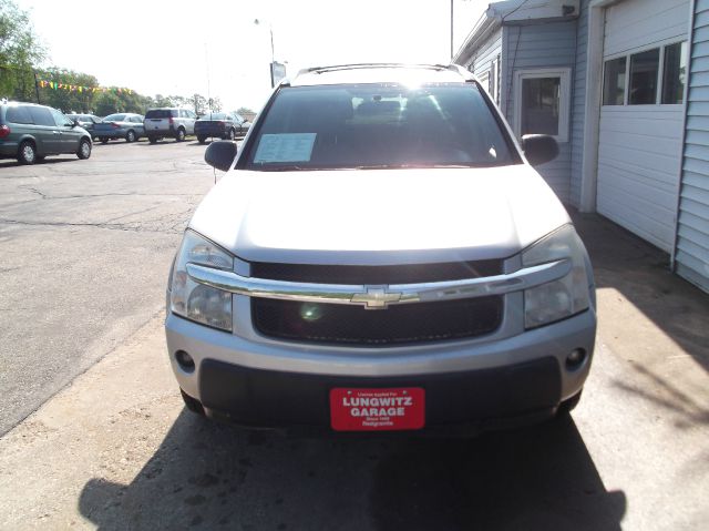 2005 Chevrolet Equinox 1.8T Quattro Sedan 4D