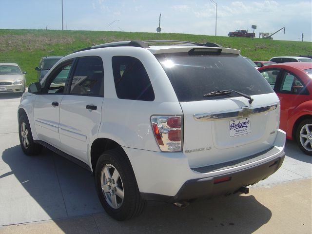 2005 Chevrolet Equinox 1.8T Quattro Sedan 4D