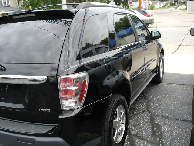 2005 Chevrolet Equinox 1.8T Quattro Sedan 4D