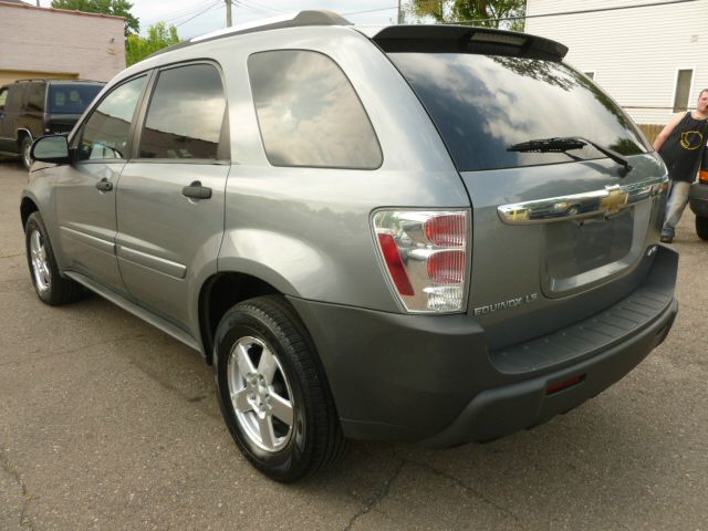 2005 Chevrolet Equinox 1.8T Quattro Sedan 4D