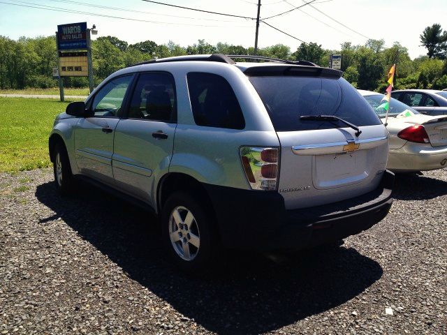 2005 Chevrolet Equinox 1.8T Quattro Sedan 4D