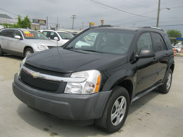 2005 Chevrolet Equinox 1.8T Quattro Sedan 4D