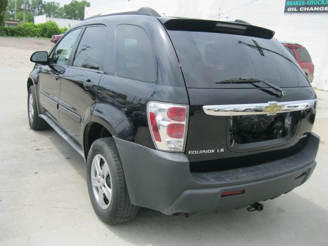 2005 Chevrolet Equinox 1.8T Quattro Sedan 4D