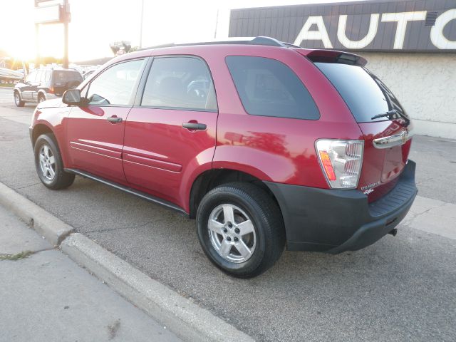 2005 Chevrolet Equinox 1.8T Quattro Sedan 4D