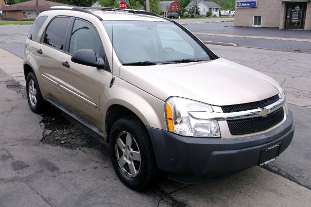 2005 Chevrolet Equinox 1.8T Quattro Sedan 4D