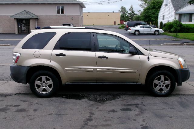 2005 Chevrolet Equinox 1.8T Quattro Sedan 4D