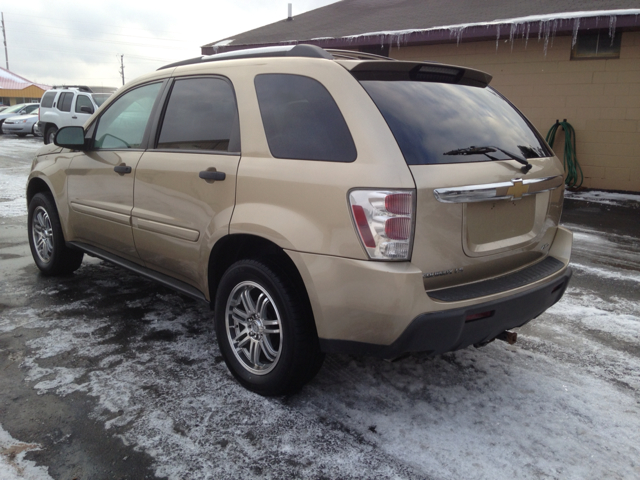 2005 Chevrolet Equinox 1.8T Quattro Sedan 4D