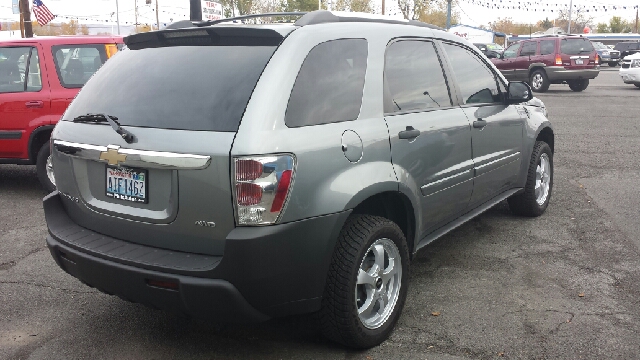 2005 Chevrolet Equinox 1.8T Quattro Sedan 4D