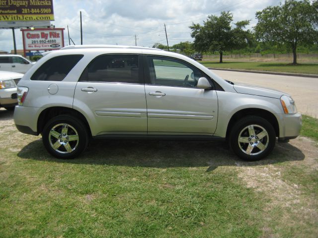 2008 Chevrolet Equinox SXT Wheelchair Accessible Van