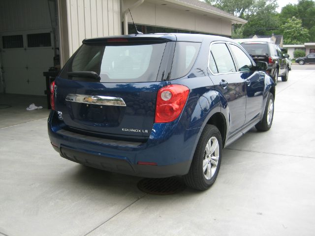 2010 Chevrolet Equinox 1.8T Quattro Sedan 4D